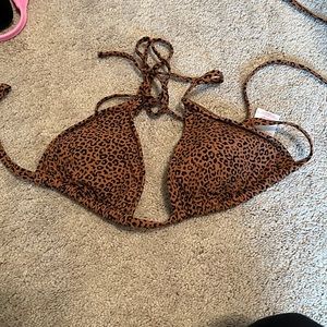 adjustable bikini top, size L, cheetah print, target brand.